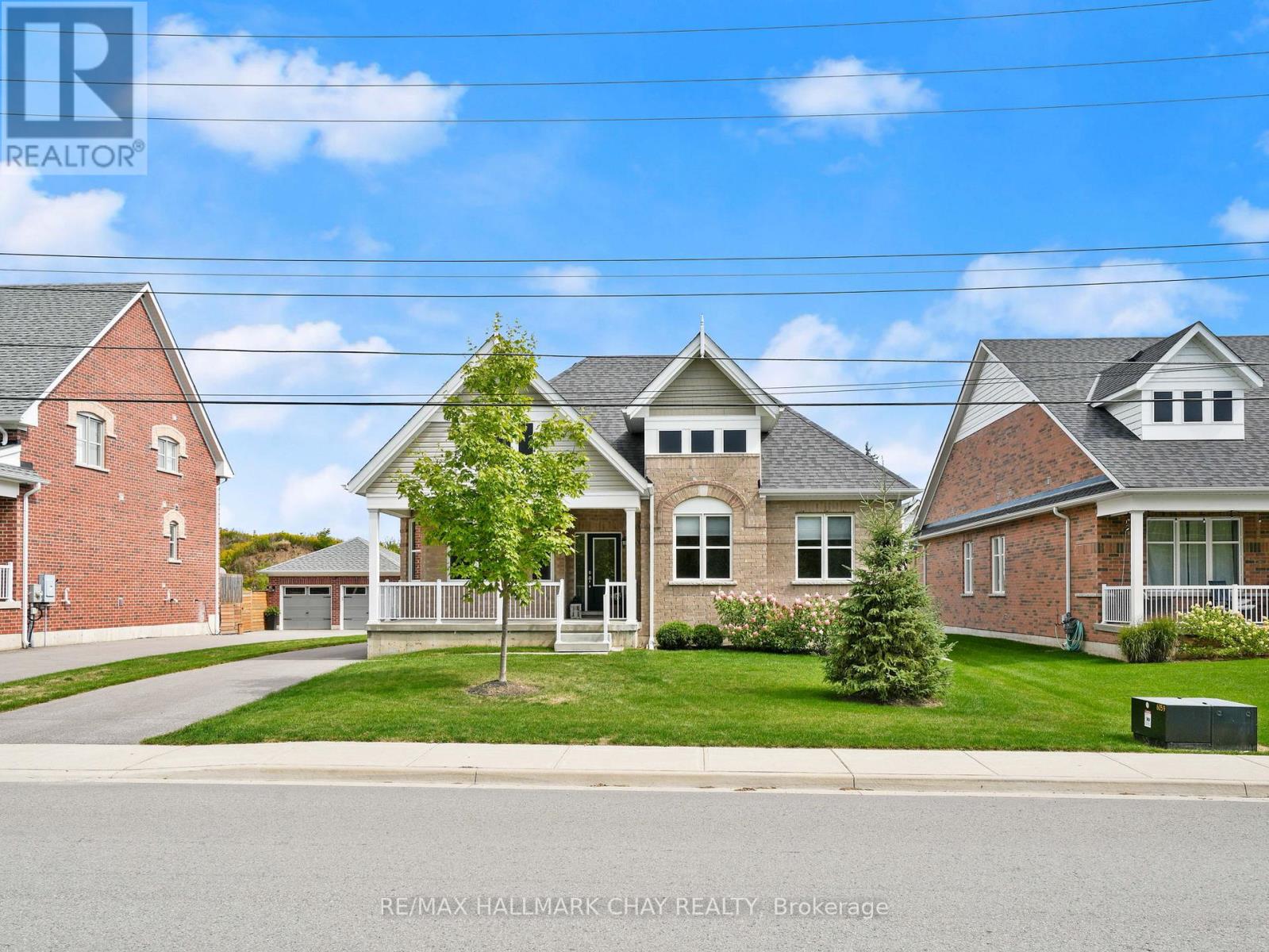 213 Mary Street, Clearview (Creemore), Ontario  L0M 1G0 - Photo 1 - S12981524