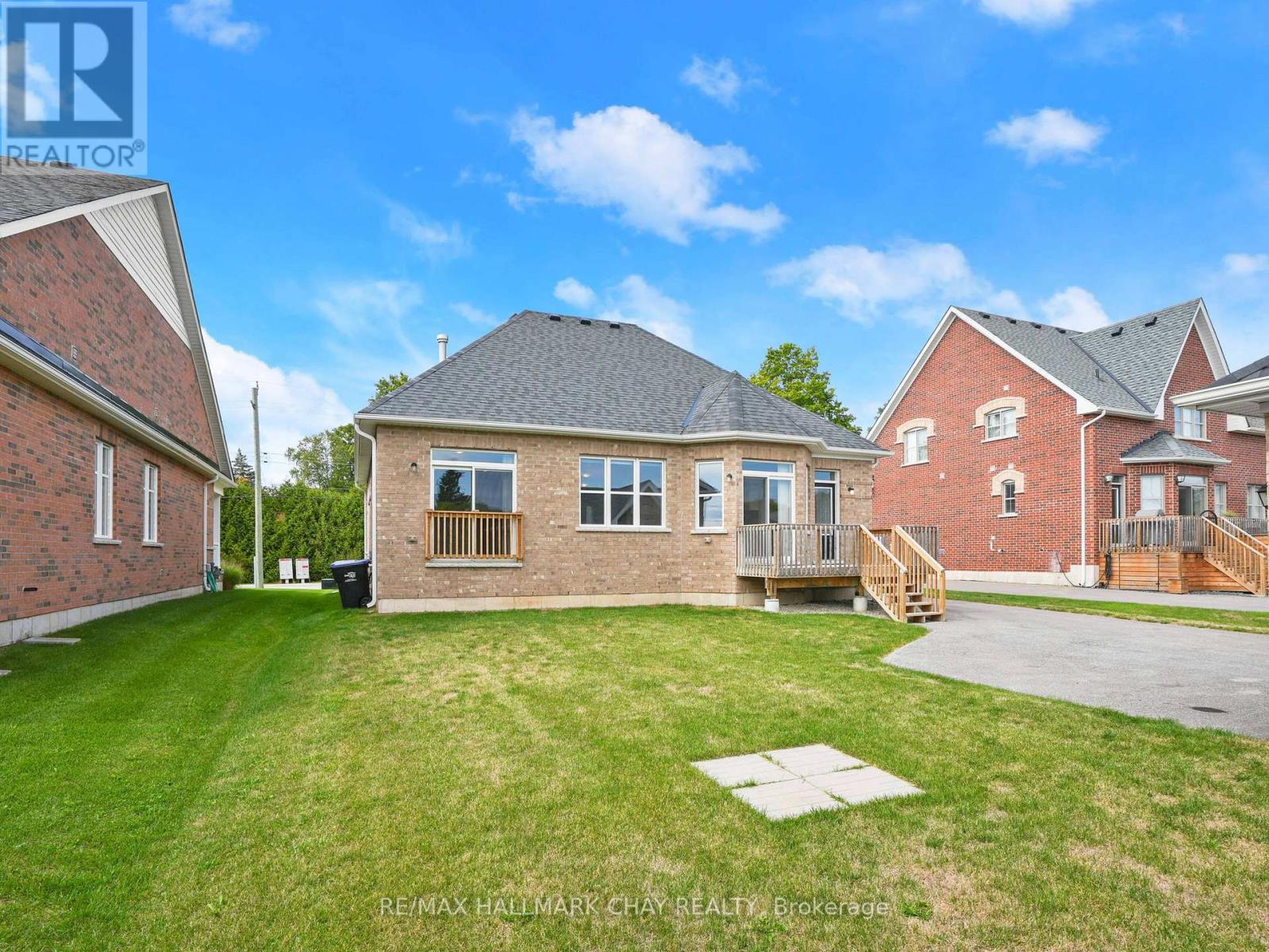 213 Mary Street, Clearview (Creemore), Ontario  L0M 1G0 - Photo 38 - S12981524