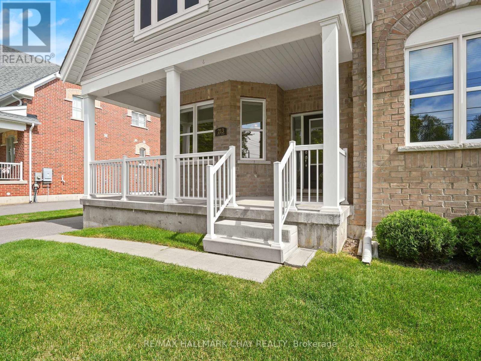 213 Mary Street, Clearview (Creemore), Ontario  L0M 1G0 - Photo 5 - S12981524