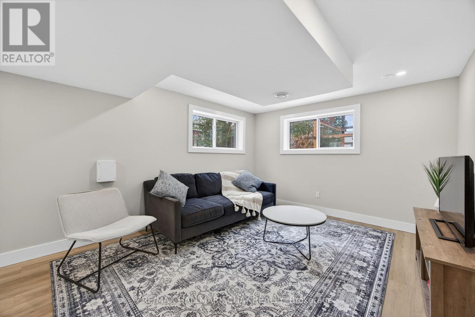 8717 Beachwood Road, Wasaga Beach, Ontario  L9Z 2G5 - Photo 33 - S12981632