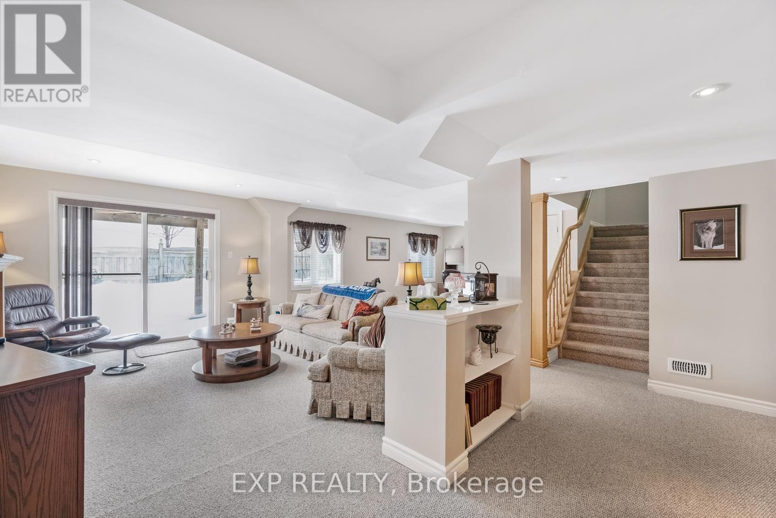 106 Succession Crescent, Barrie (Innis-Shore), Ontario  L4M 7G6 - Photo 38 - S12981682