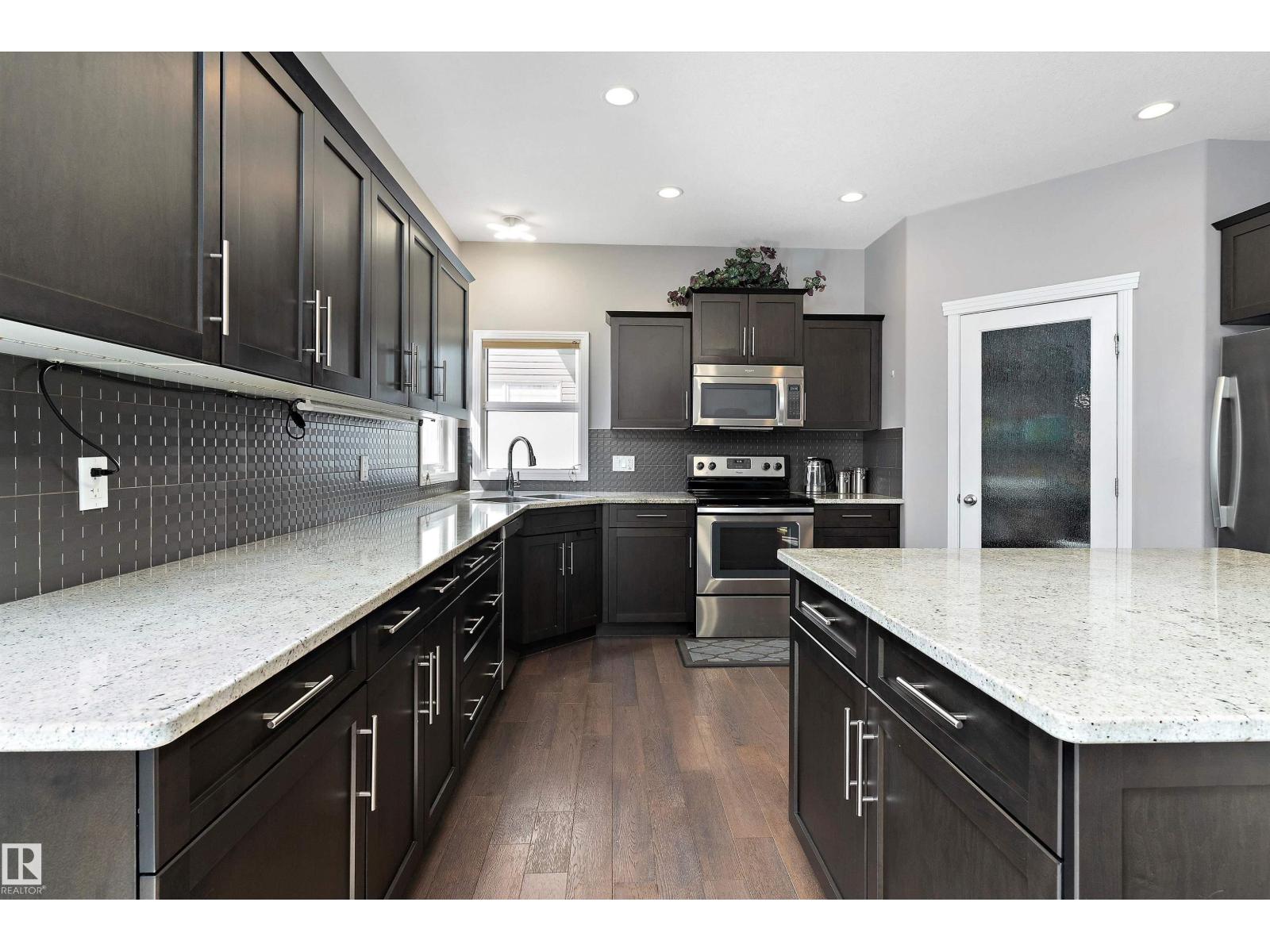 1325 Adamson Dr Sw, Edmonton, Alberta  T6W 2N8 - Photo 7 - E4472752