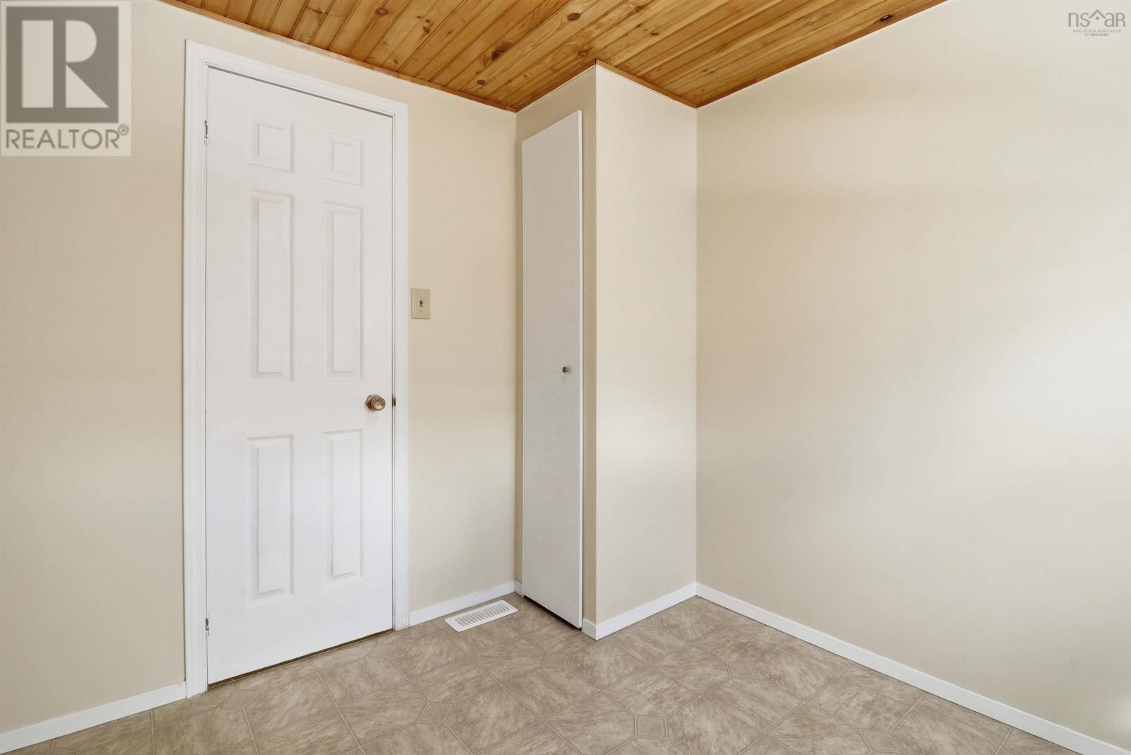 11 Maple Lane, Eastern Passage, Nova Scotia  B3G 1A8 - Photo 12 - 202606238