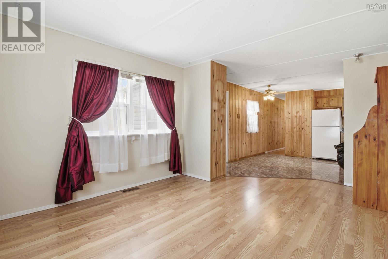 11 Maple Lane, Eastern Passage, Nova Scotia  B3G 1A8 - Photo 4 - 202606238