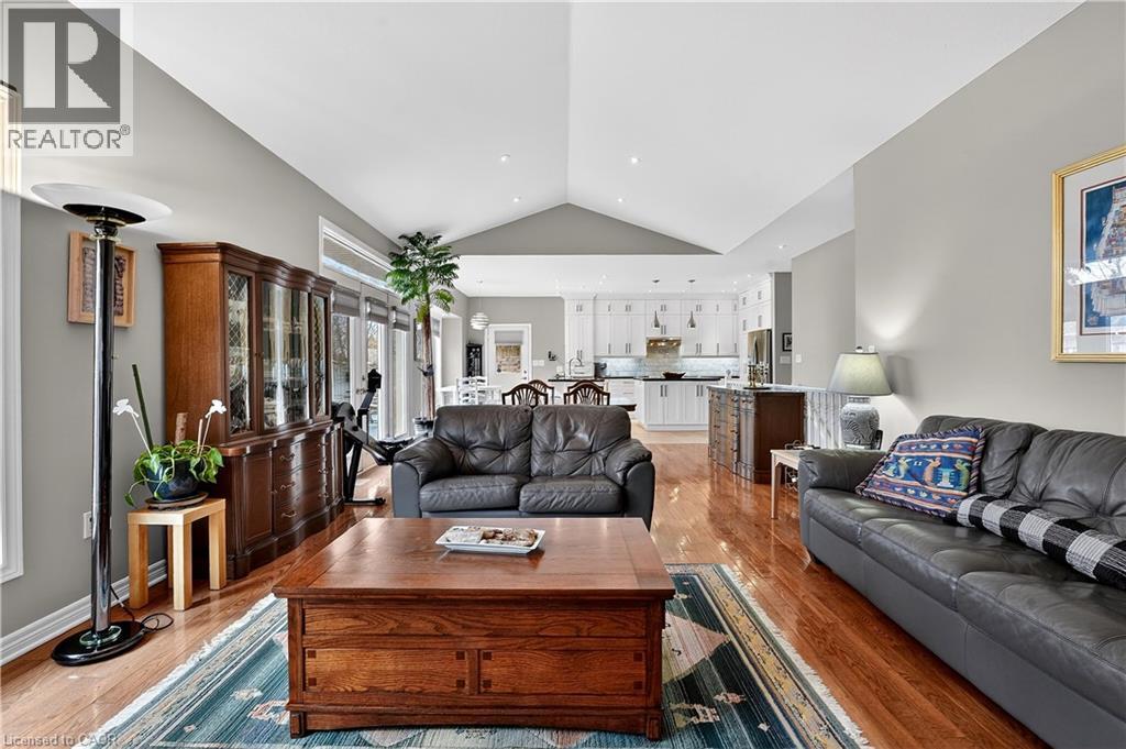 139 Glendale Avenue Unit# 1, St. Catharines, Ontario  L2T 2K2 - Photo 8 - 40817260