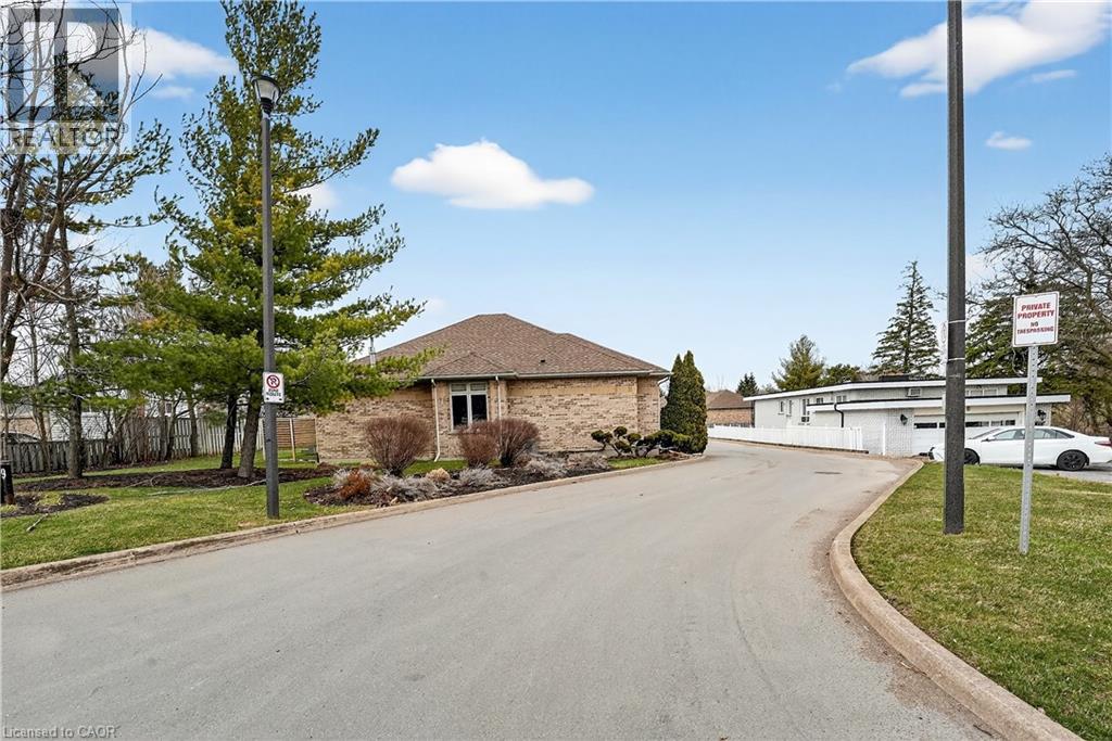 139 Glendale Avenue Unit# 1, St. Catharines, Ontario  L2T 2K2 - Photo 3 - 40817260