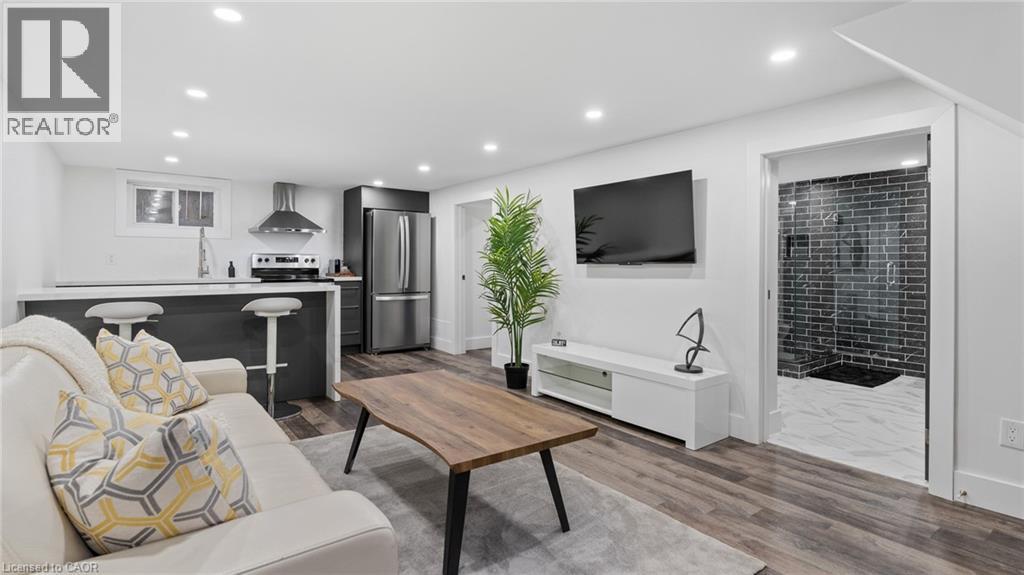 777 UPPER GAGE Avenue Unit# 2, Hamilton, Ontario