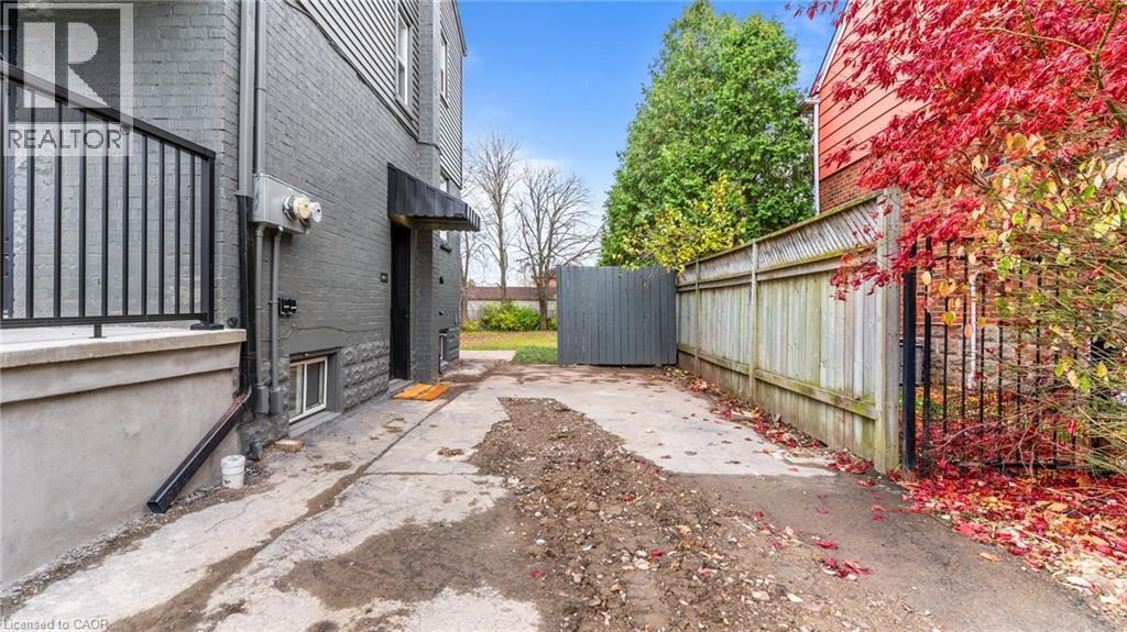 777 Upper Gage Avenue Unit# 2, Hamilton, Ontario  L8V 4K3 - Photo 10 - 40819127