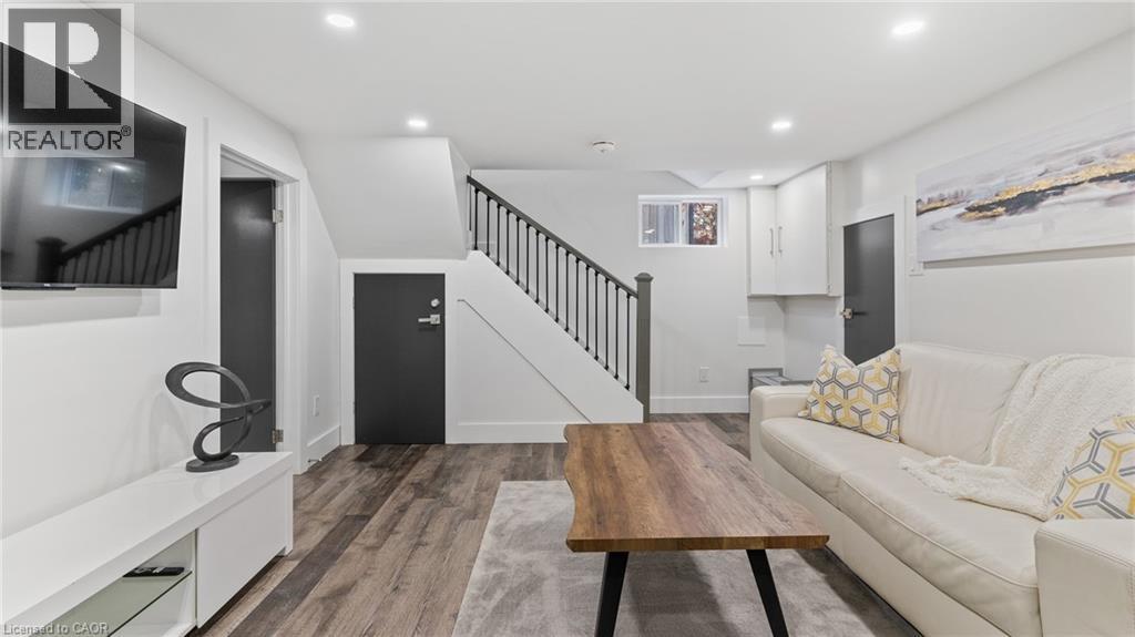 777 Upper Gage Avenue Unit# 2, Hamilton, Ontario  L8V 4K3 - Photo 2 - 40819127