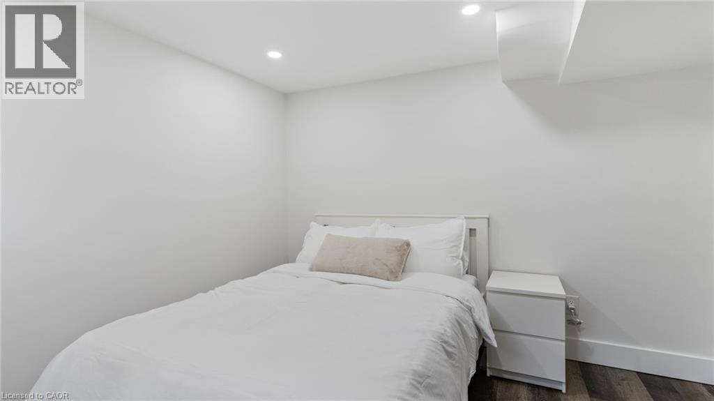 777 Upper Gage Avenue Unit# 2, Hamilton, Ontario  L8V 4K3 - Photo 4 - 40819127