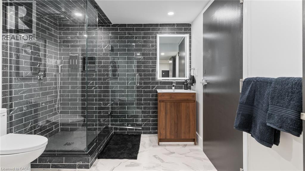 777 Upper Gage Avenue Unit# 2, Hamilton, Ontario  L8V 4K3 - Photo 6 - 40819127