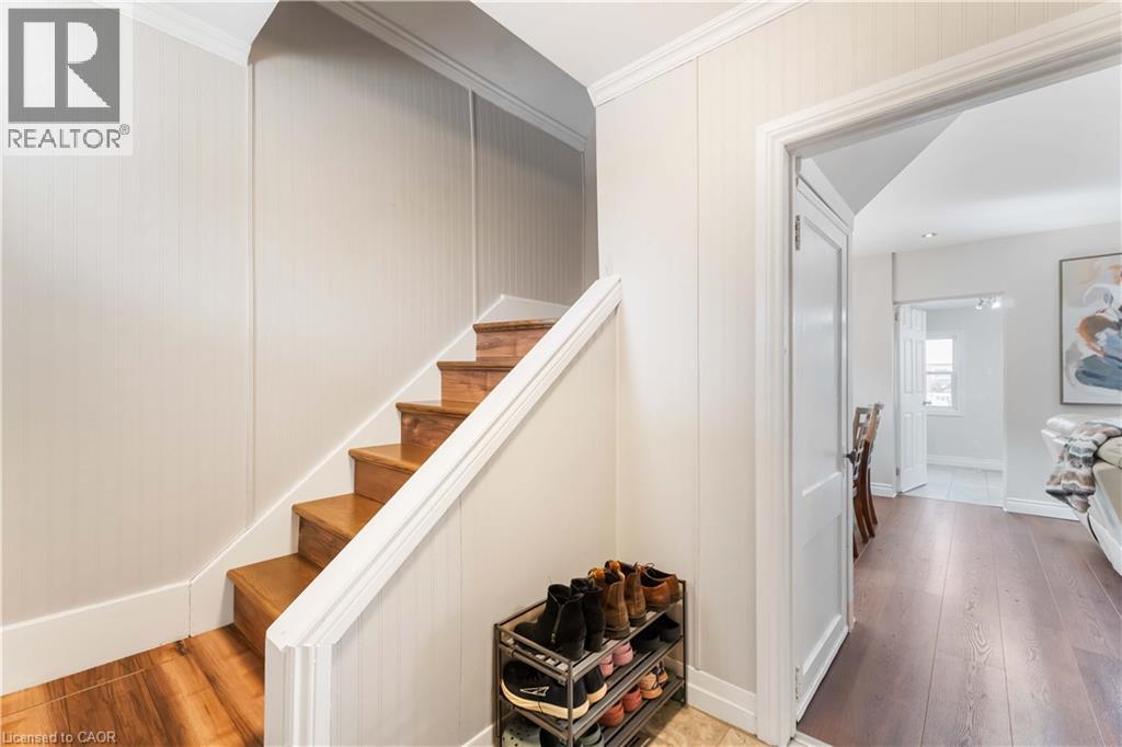 54 Weir Street S, Hamilton, Ontario  L8K 3A4 - Photo 4 - 40819407