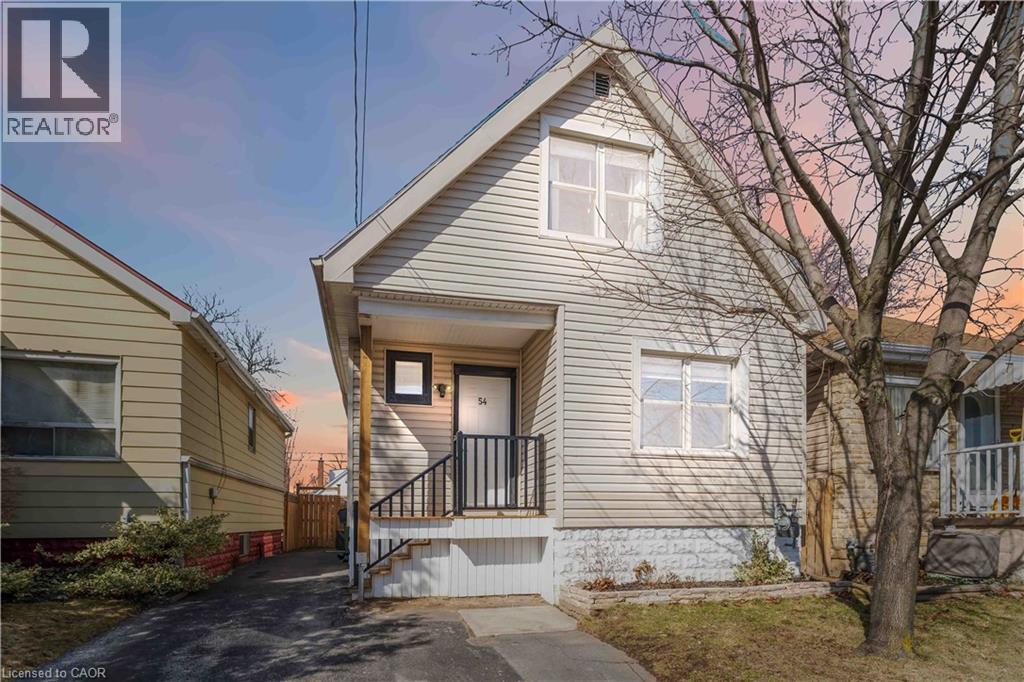 54 Weir Street S, Hamilton, Ontario  L8K 3A4 - Photo 2 - 40819407