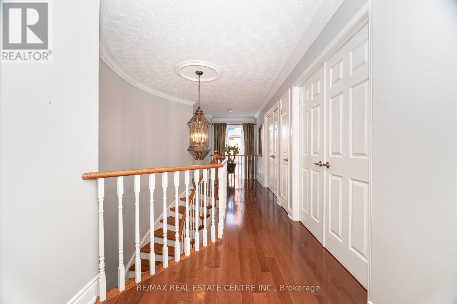 15 Brookbank Court, Brampton, Ontario  L6Z 3G4 - Photo 23 - W12981318