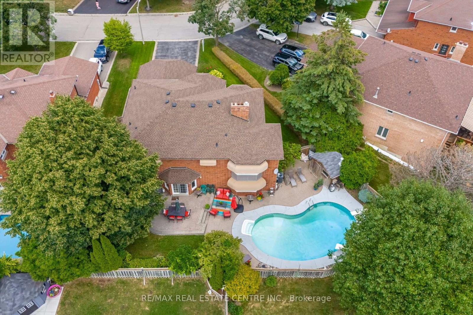 15 Brookbank Court, Brampton, Ontario  L6Z 3G4 - Photo 48 - W12981318