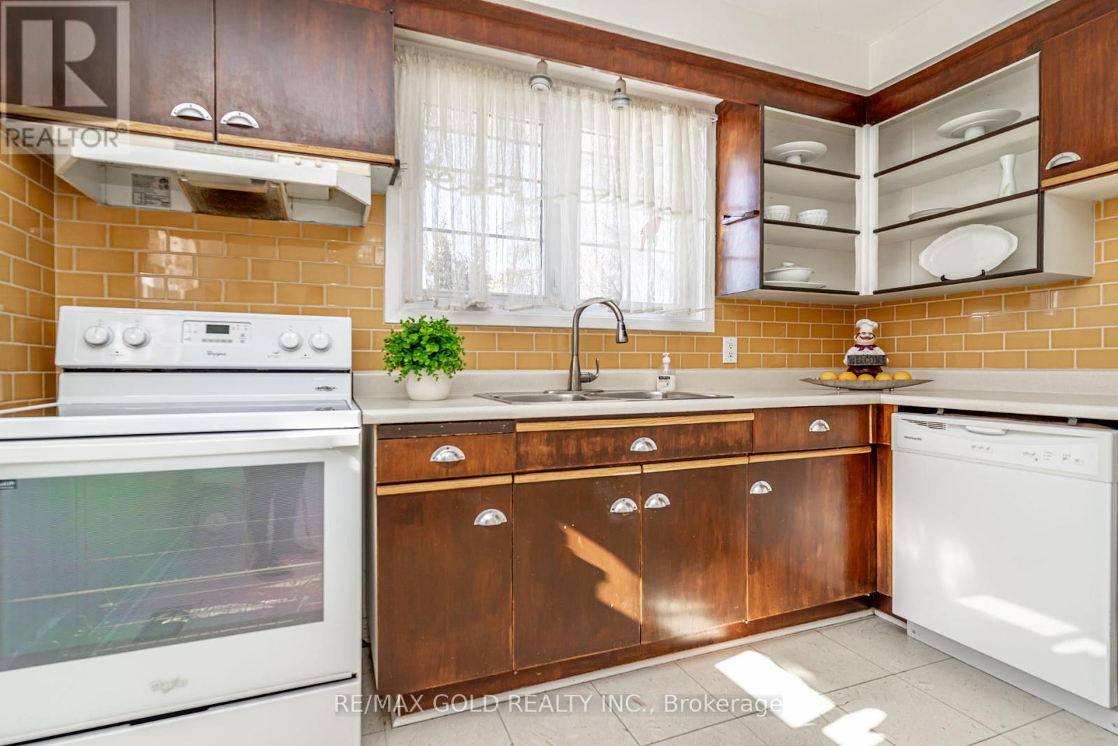 11 Edgebrook Crescent, Brampton, Ontario  L6T 1Y6 - Photo 15 - W12981370