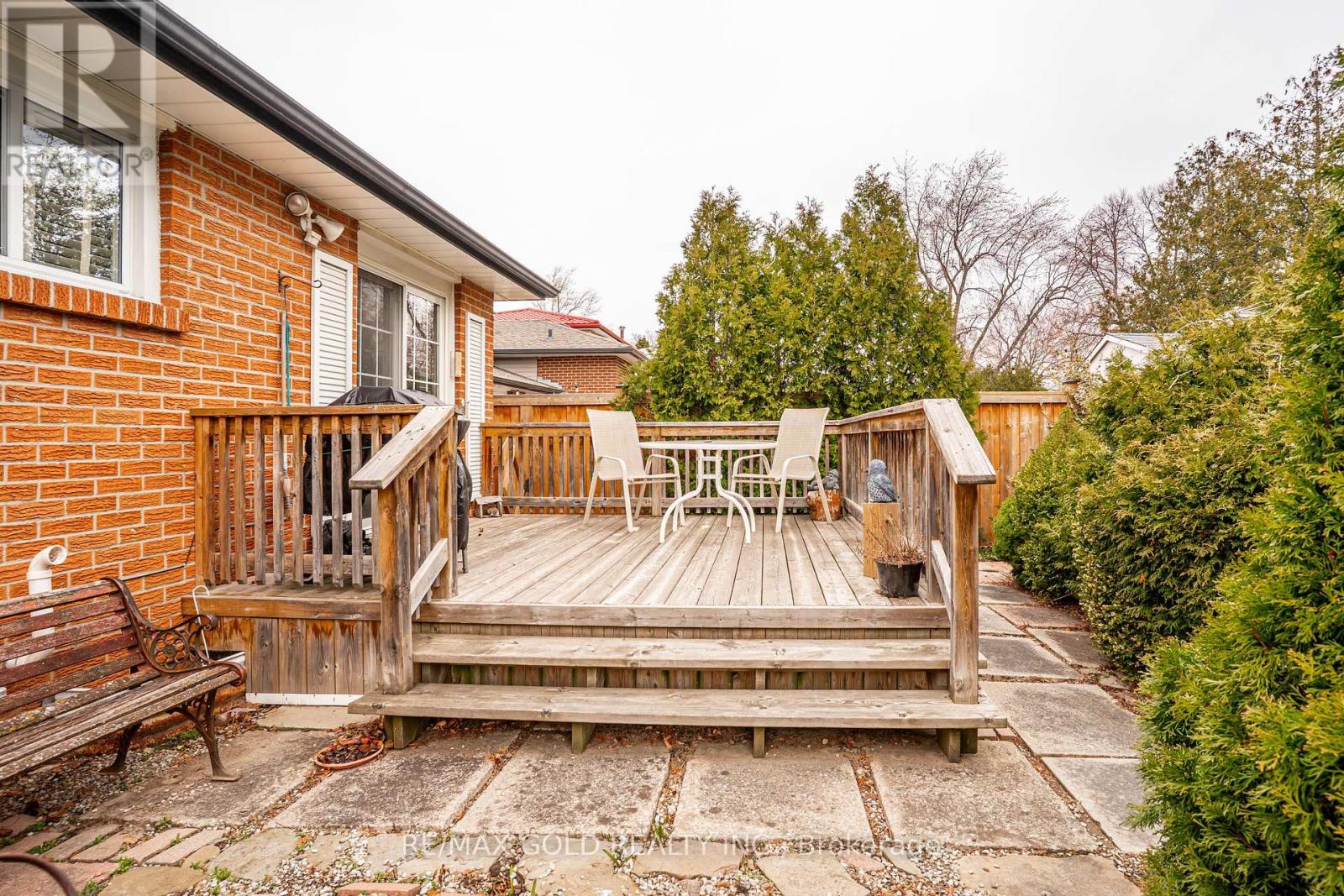 11 Edgebrook Crescent, Brampton, Ontario  L6T 1Y6 - Photo 33 - W12981370