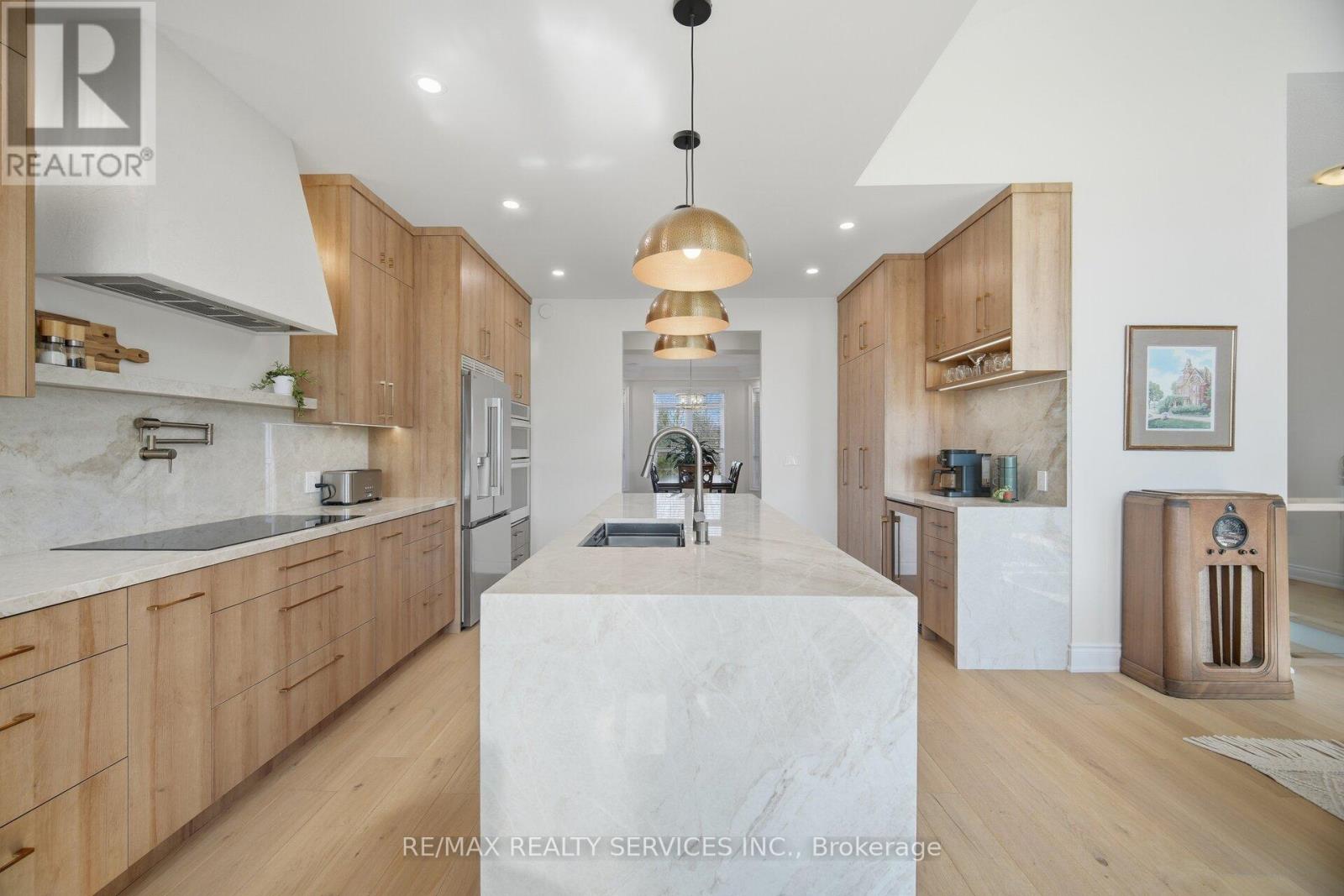 34 Isabella Street, Caledon, Ontario  L7C 1N7 - Photo 13 - W12981384