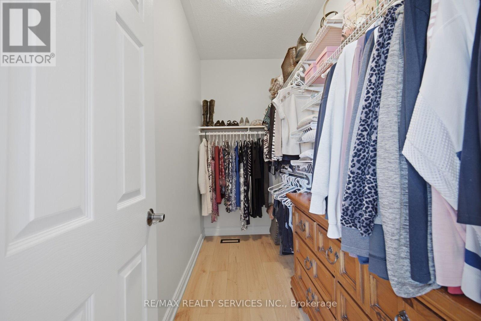 34 Isabella Street, Caledon, Ontario  L7C 1N7 - Photo 27 - W12981384