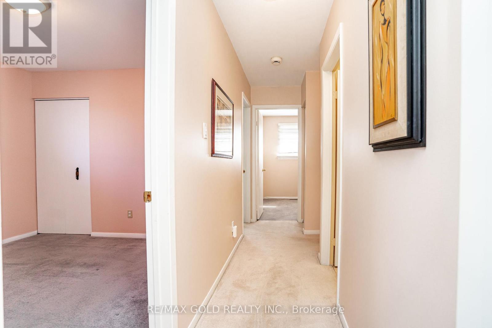 34 Deerfield Crescent, Brampton, Ontario  L6T 1K7 - Photo 16 - W12981394