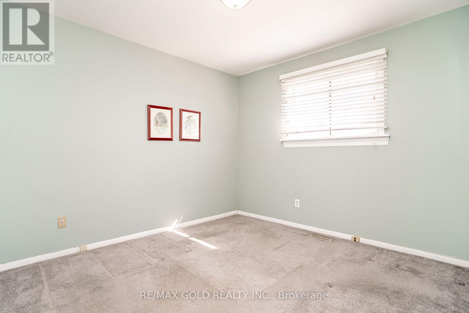 34 Deerfield Crescent, Brampton, Ontario  L6T 1K7 - Photo 23 - W12981394