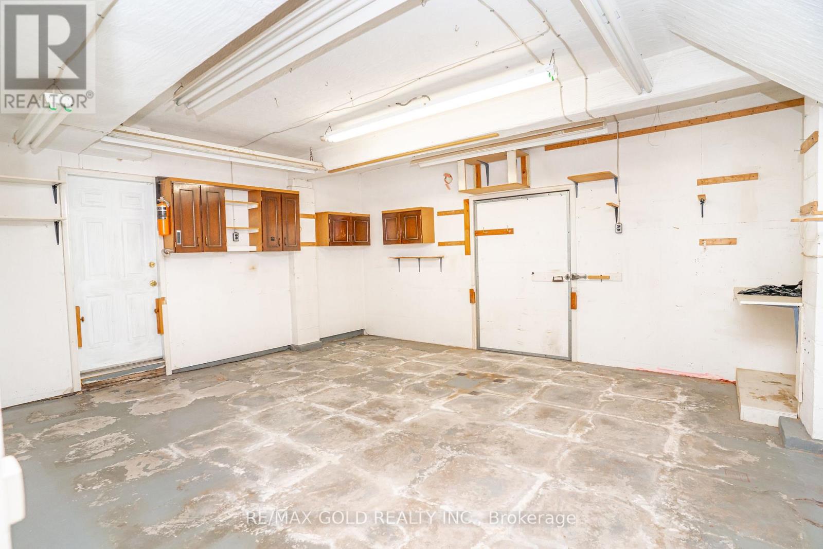 34 Deerfield Crescent, Brampton, Ontario  L6T 1K7 - Photo 34 - W12981394