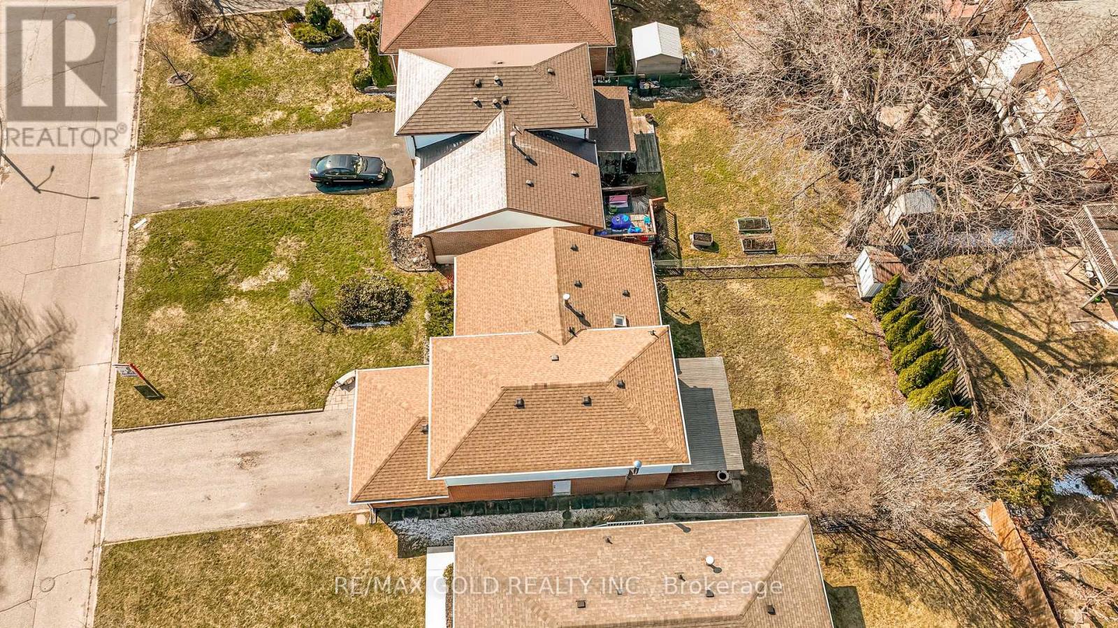 34 Deerfield Crescent, Brampton, Ontario  L6T 1K7 - Photo 40 - W12981394