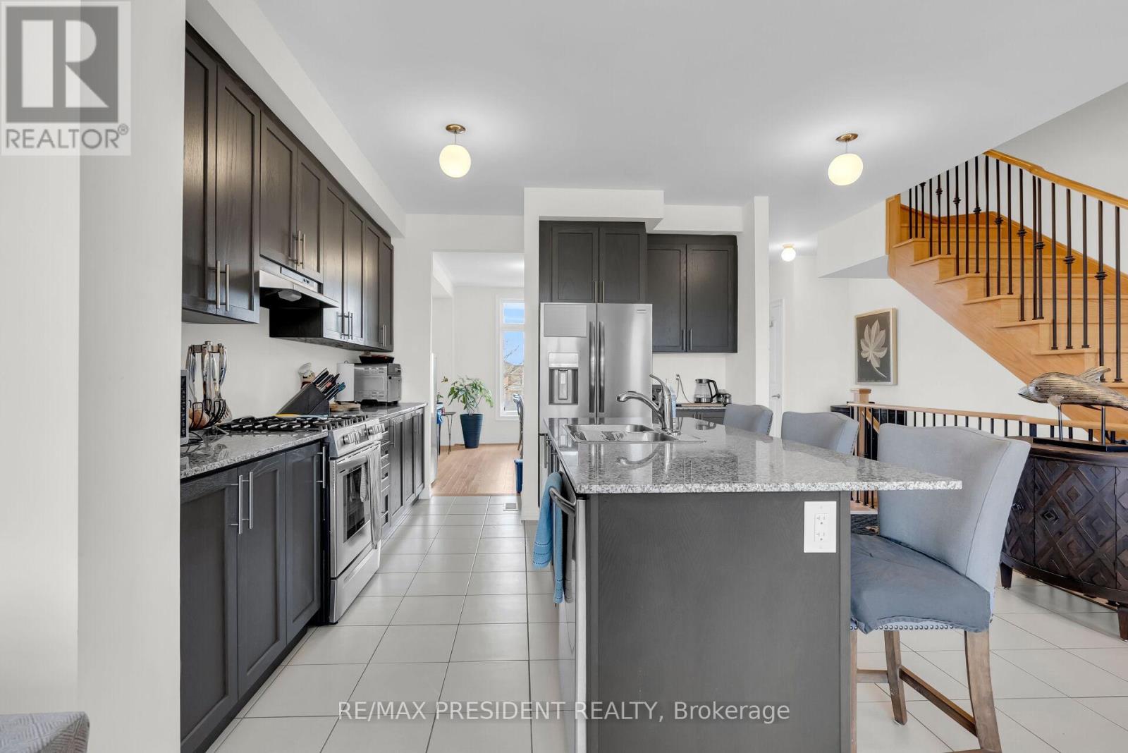 40 Queenpost Drive, Brampton (Credit Valley), Ontario  L6Y 6L2 - Photo 16 - W12981424