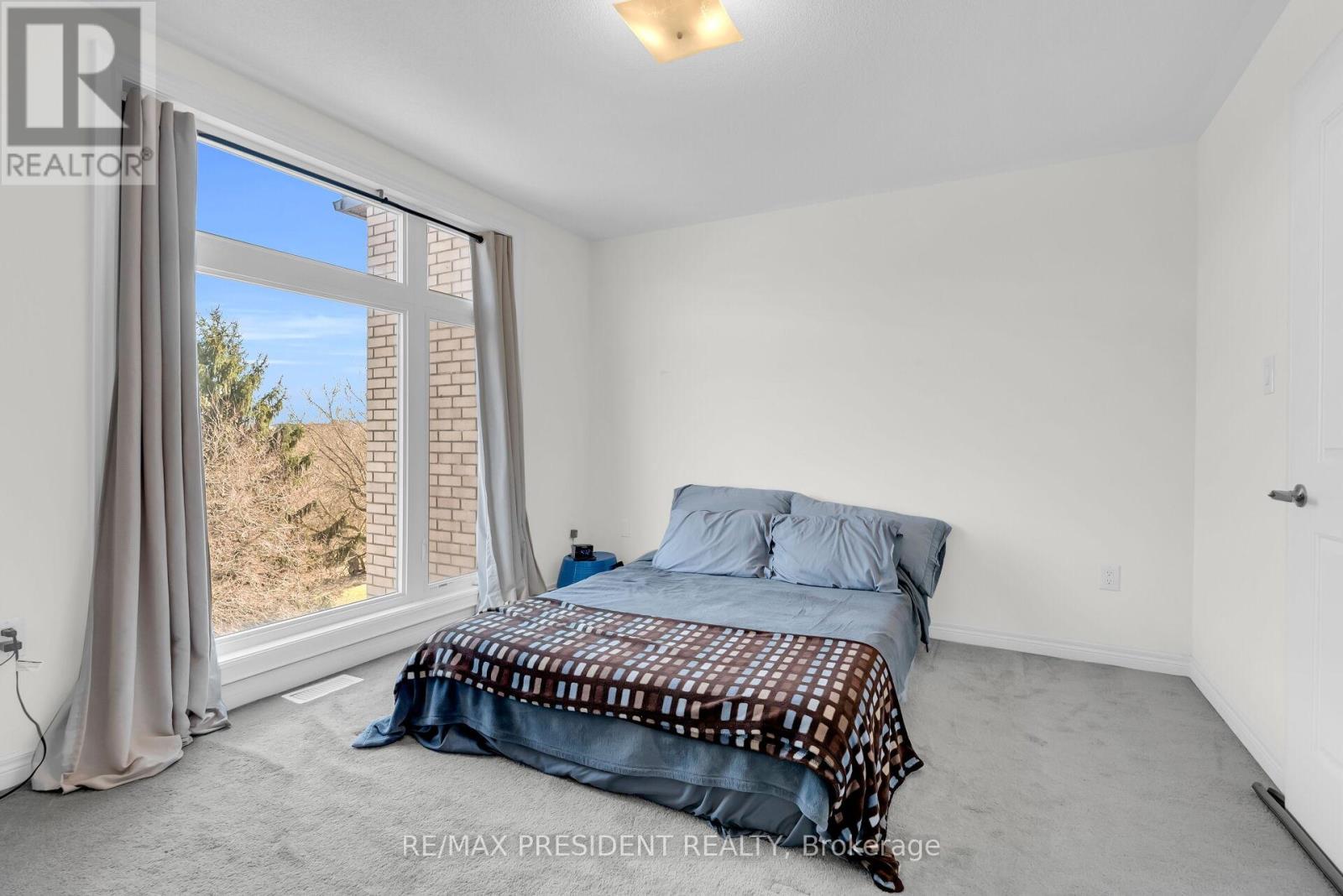 40 Queenpost Drive, Brampton (Credit Valley), Ontario  L6Y 6L2 - Photo 28 - W12981424