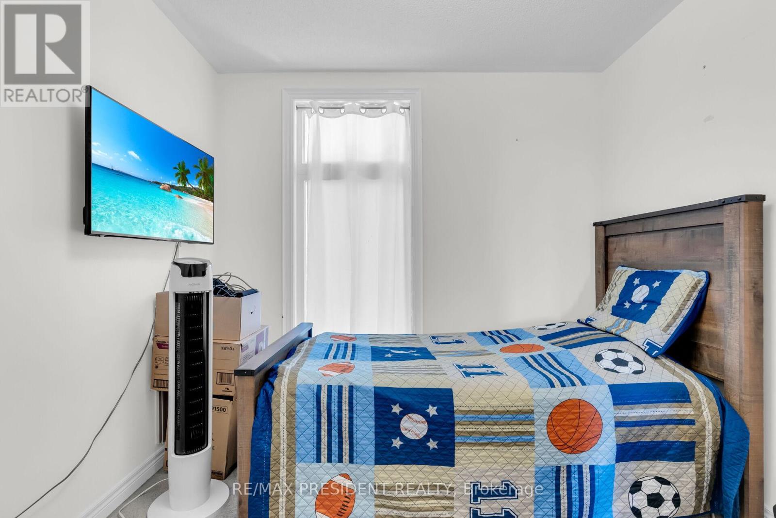 40 Queenpost Drive, Brampton (Credit Valley), Ontario  L6Y 6L2 - Photo 35 - W12981424