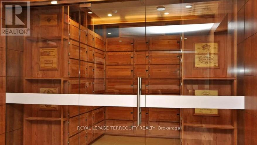 807 - 4099 Brickstone Mews, Mississauga, Ontario  L5B 0G2 - Photo 10 - W12981448