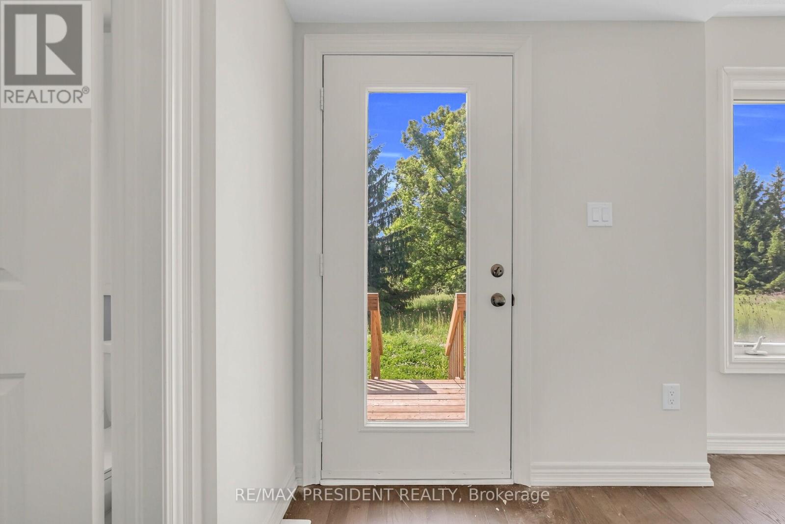 34 Queenpost Drive E, Brampton, Ontario  L6Y 6L2 - Photo 10 - W12981456