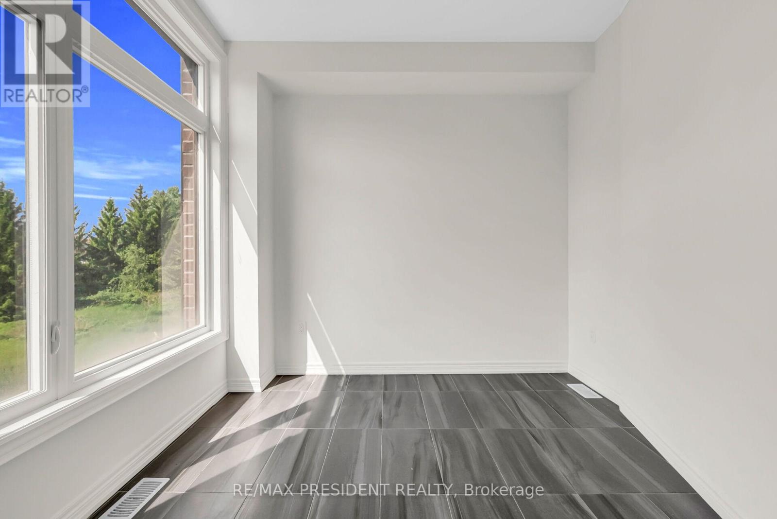 34 Queenpost Drive E, Brampton, Ontario  L6Y 6L2 - Photo 23 - W12981456