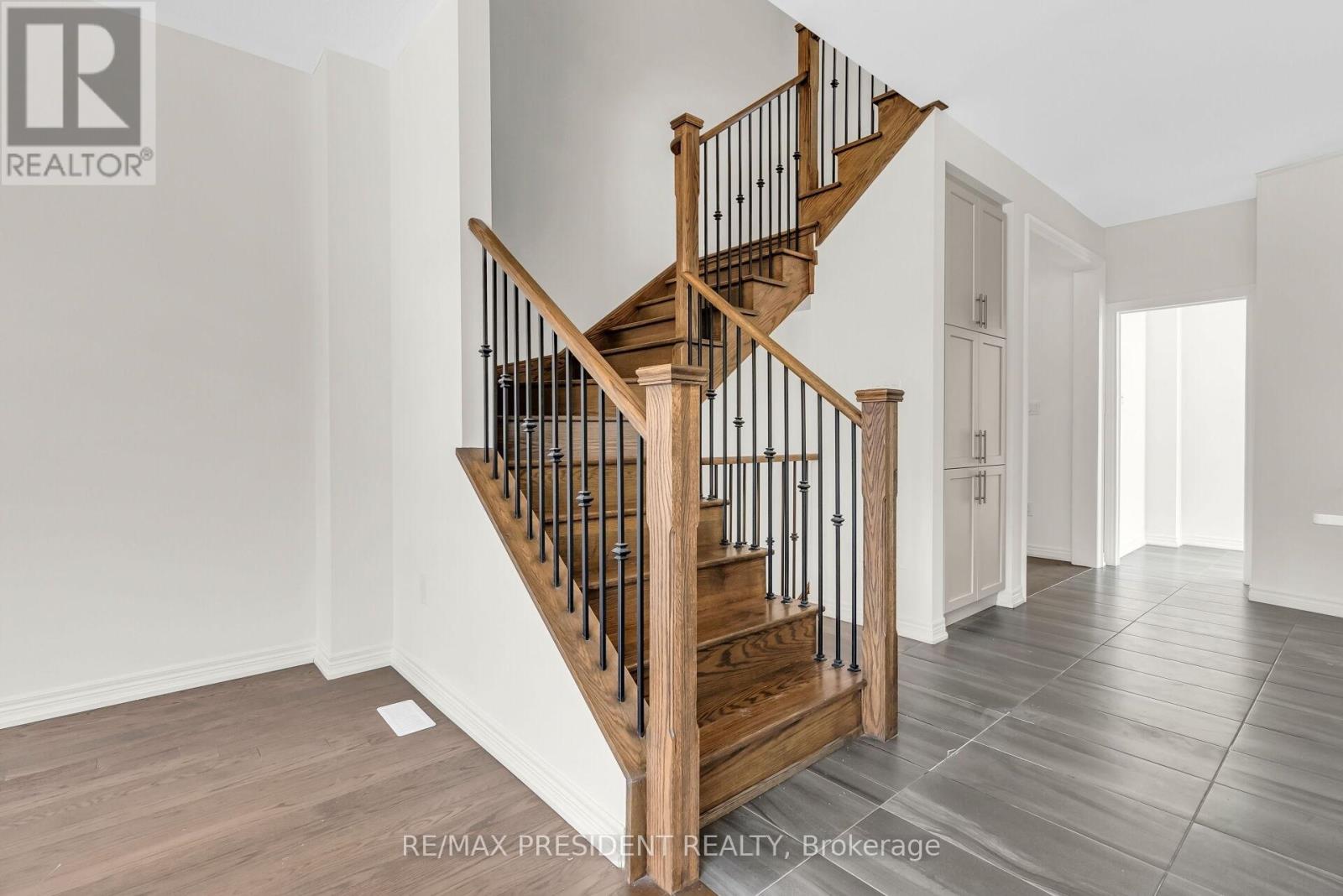 34 Queenpost Drive E, Brampton, Ontario  L6Y 6L2 - Photo 26 - W12981456