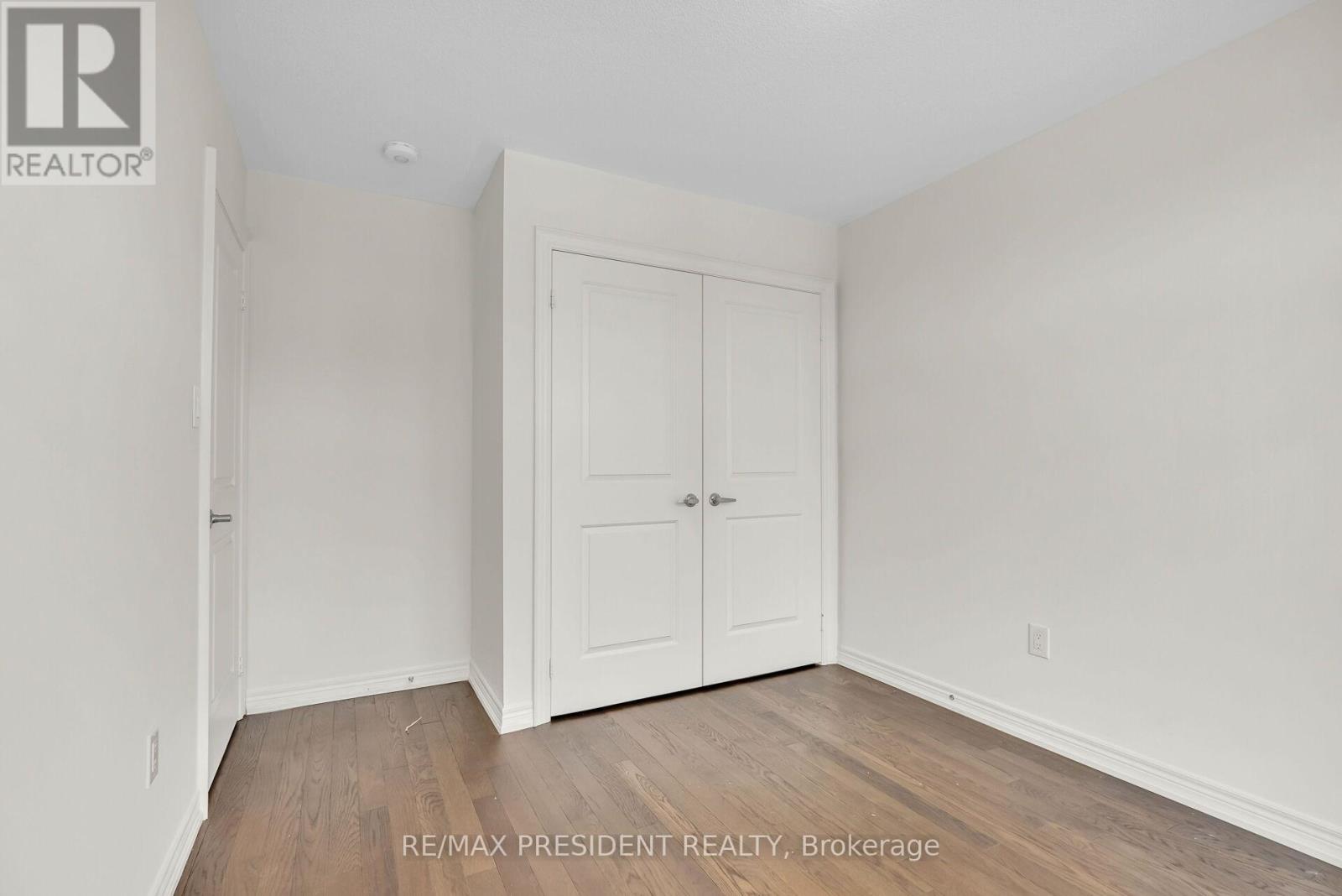 34 Queenpost Drive E, Brampton, Ontario  L6Y 6L2 - Photo 36 - W12981456