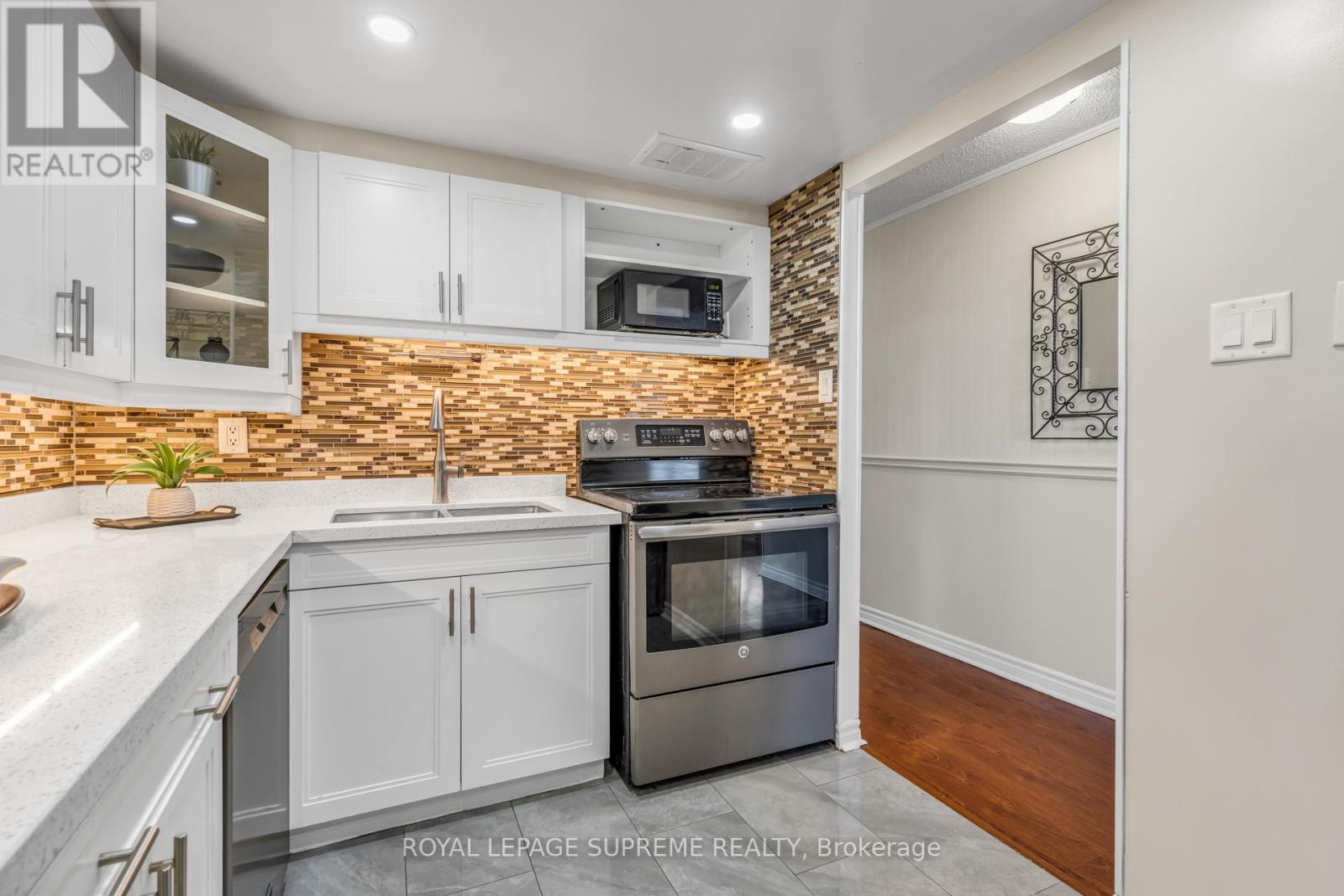 1907 - 3590 Kaneff Crescent, Mississauga, Ontario  L5A 3X3 - Photo 23 - W12981464