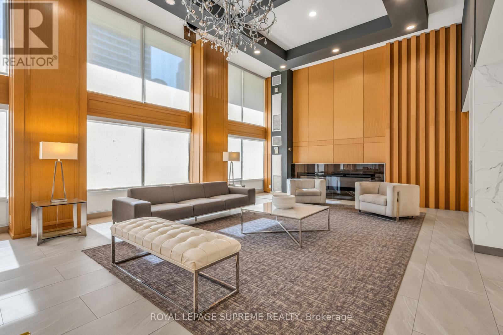 1907 - 3590 Kaneff Crescent, Mississauga, Ontario  L5A 3X3 - Photo 3 - W12981464