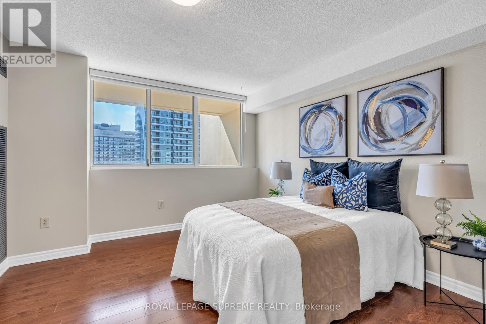 1907 - 3590 Kaneff Crescent, Mississauga, Ontario  L5A 3X3 - Photo 31 - W12981464