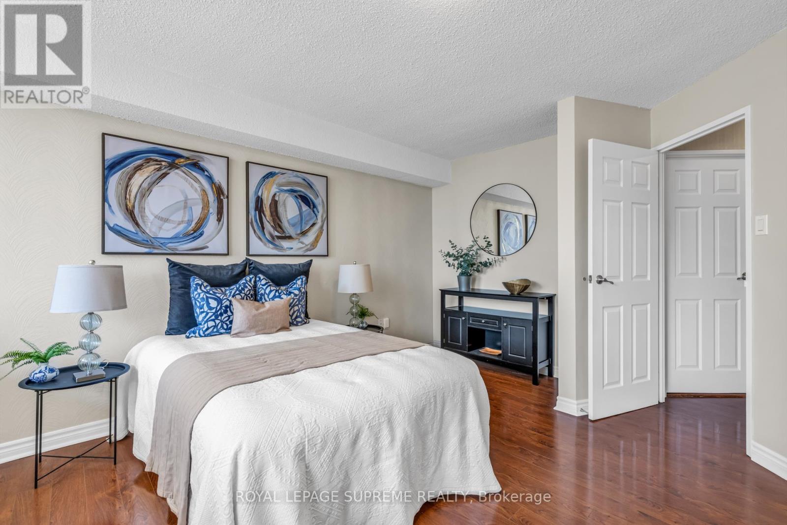 1907 - 3590 Kaneff Crescent, Mississauga, Ontario  L5A 3X3 - Photo 33 - W12981464