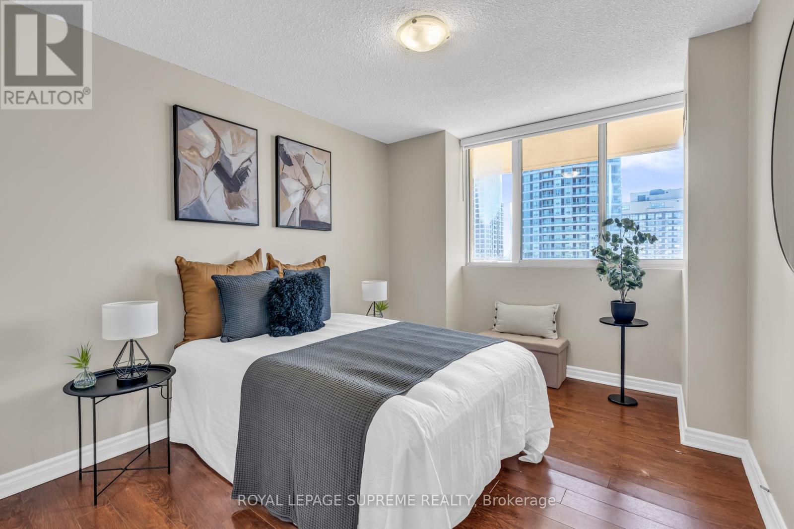 1907 - 3590 Kaneff Crescent, Mississauga, Ontario  L5A 3X3 - Photo 36 - W12981464