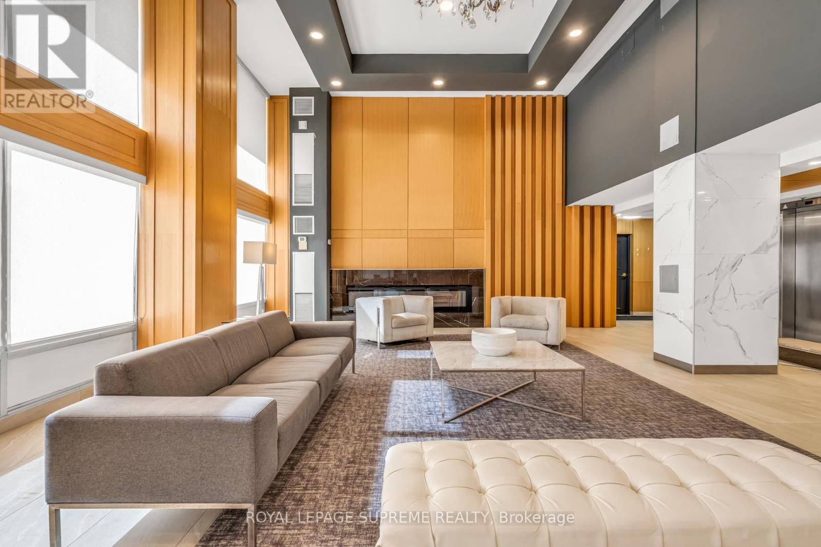 1907 - 3590 Kaneff Crescent, Mississauga, Ontario  L5A 3X3 - Photo 4 - W12981464