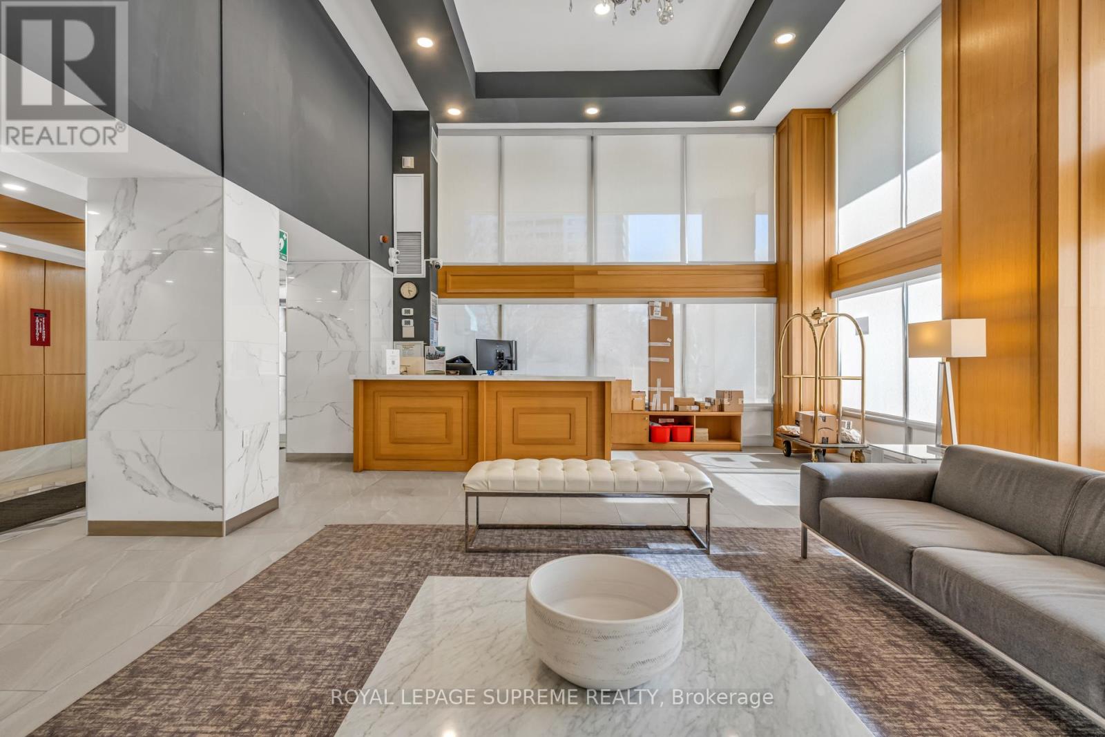 1907 - 3590 Kaneff Crescent, Mississauga, Ontario  L5A 3X3 - Photo 6 - W12981464