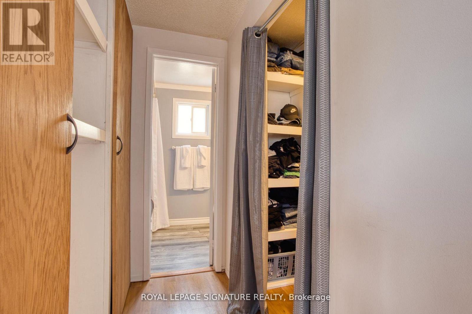 6448 Colebrook Crescent, Mississauga, Ontario  L5N 3E4 - Photo 16 - W12981494