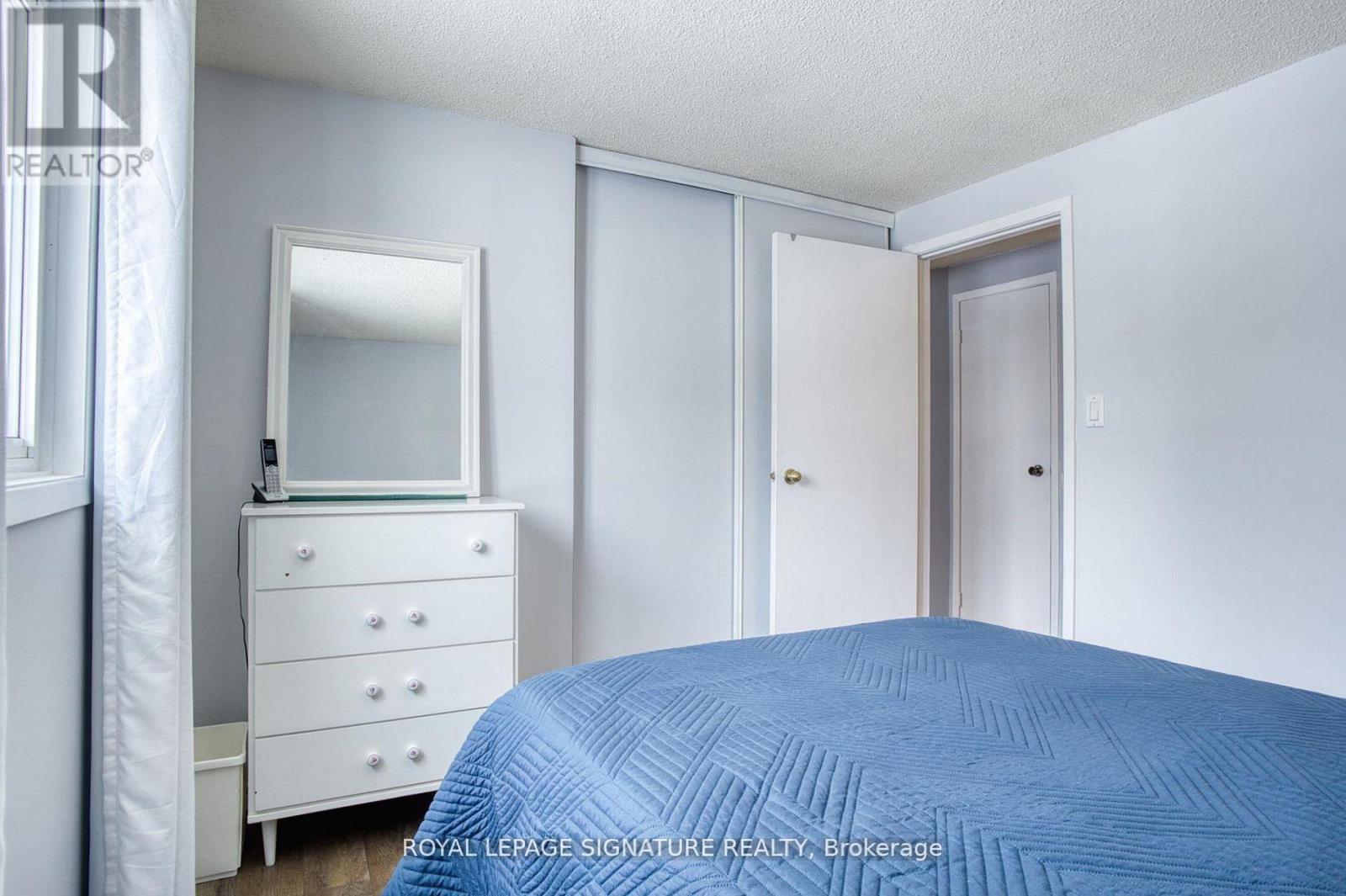 6448 Colebrook Crescent, Mississauga, Ontario  L5N 3E4 - Photo 20 - W12981494