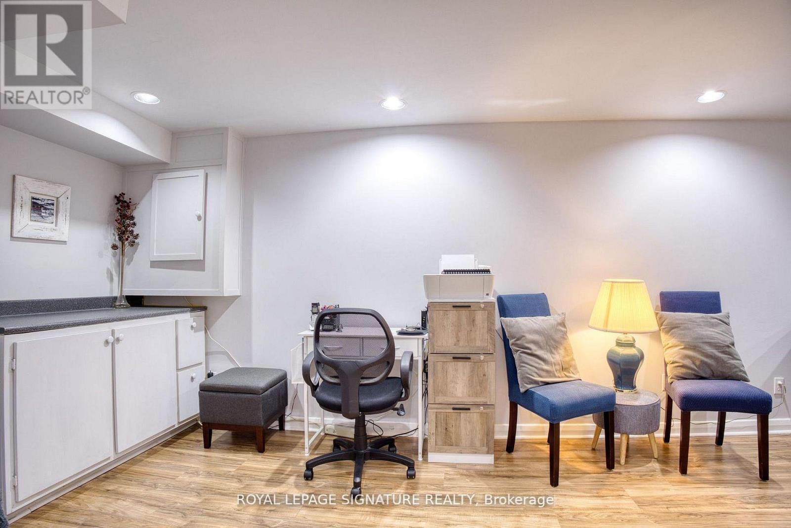 6448 Colebrook Crescent, Mississauga, Ontario  L5N 3E4 - Photo 24 - W12981494