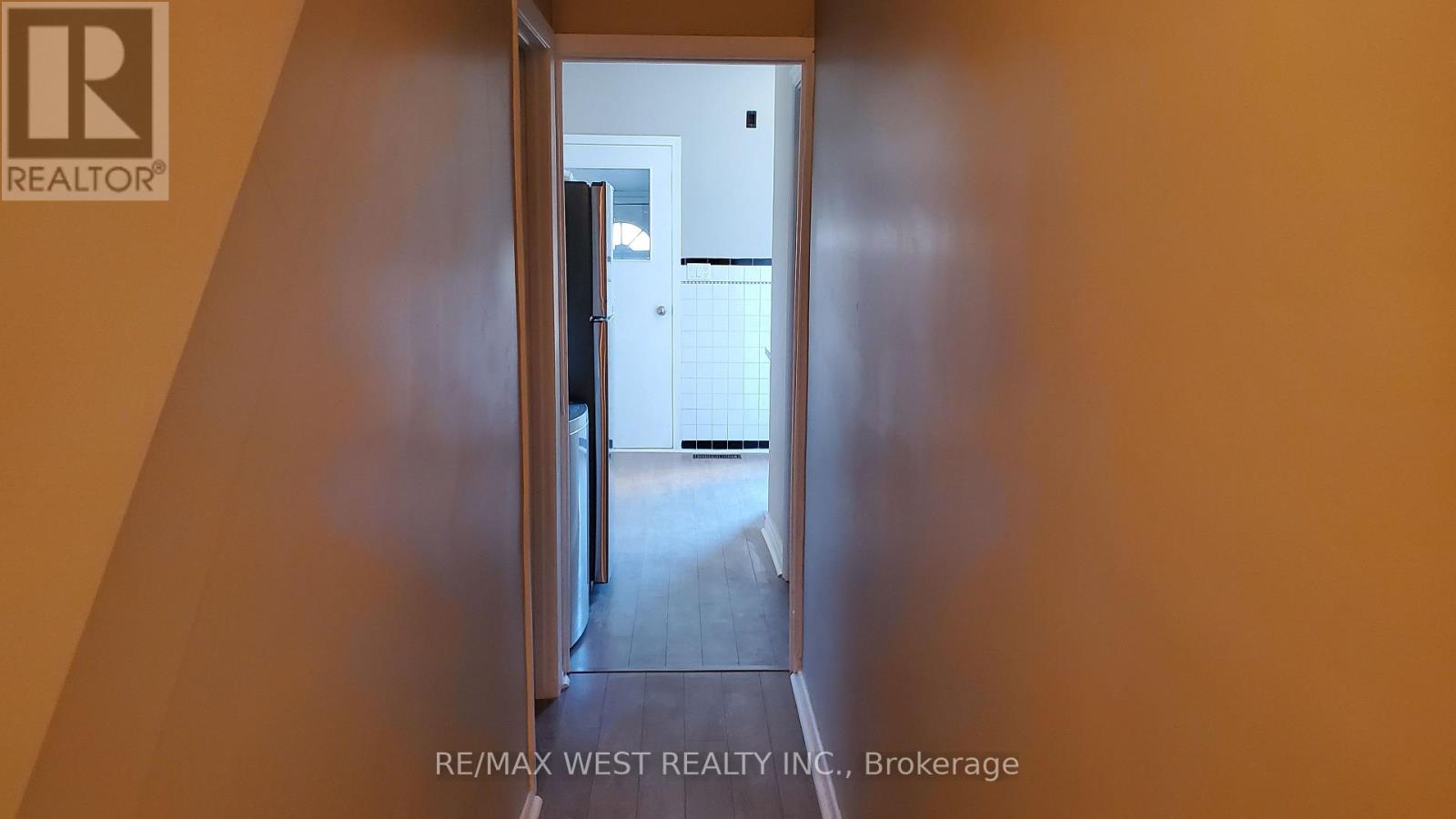 Main - 508 Concord Avenue, Toronto, Ontario  M6H 2P8 - Photo 12 - W12981520