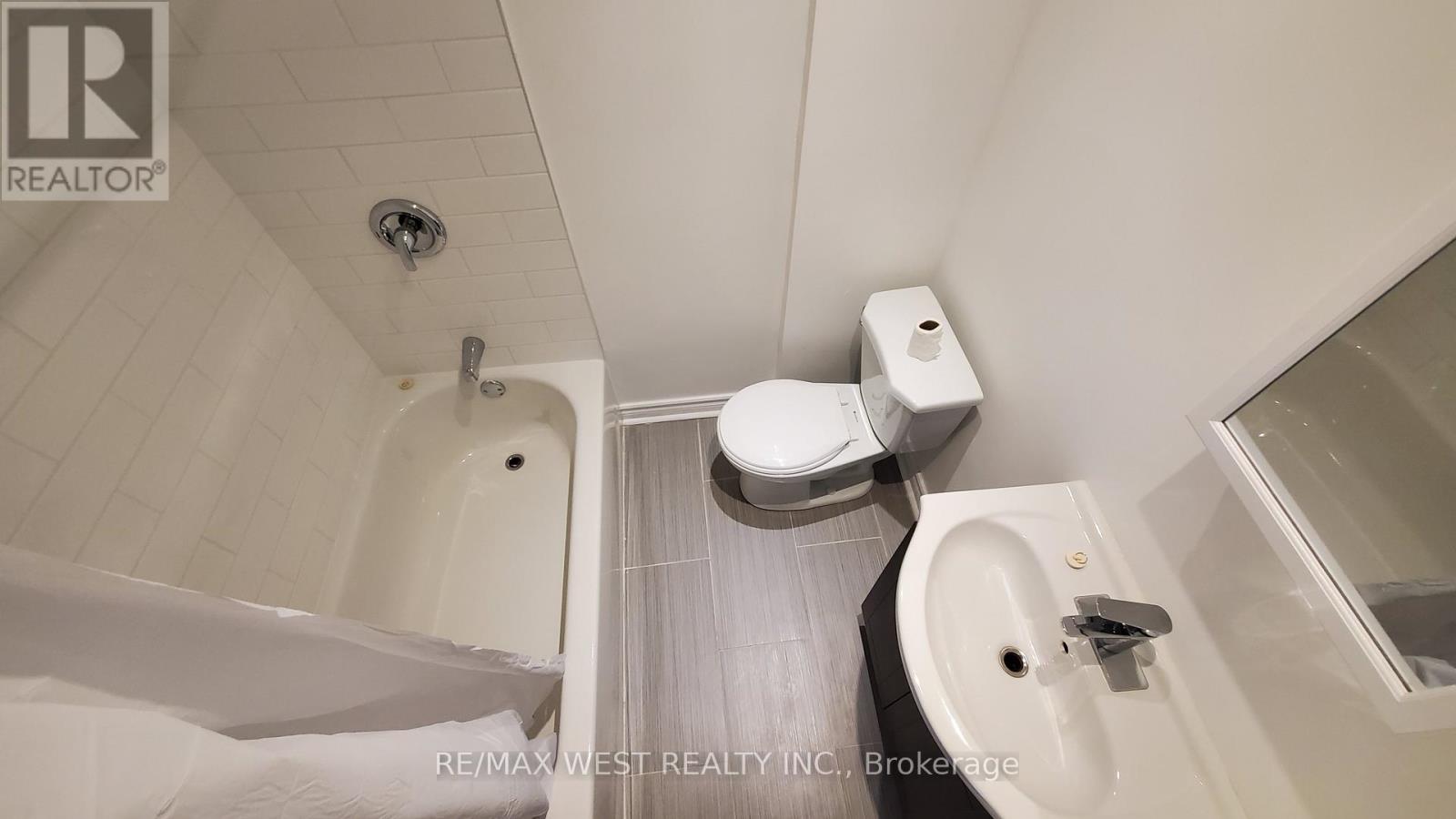 Main - 508 Concord Avenue, Toronto, Ontario  M6H 2P8 - Photo 14 - W12981520