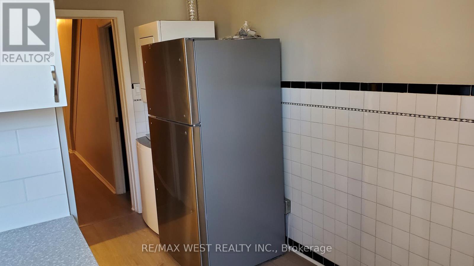 Main - 508 Concord Avenue, Toronto, Ontario  M6H 2P8 - Photo 17 - W12981520