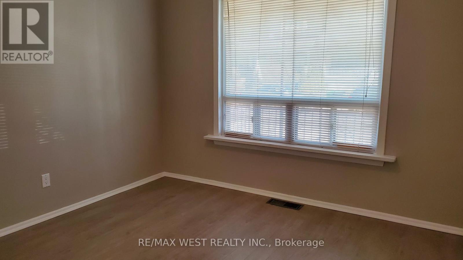 Main - 508 Concord Avenue, Toronto, Ontario  M6H 2P8 - Photo 3 - W12981520