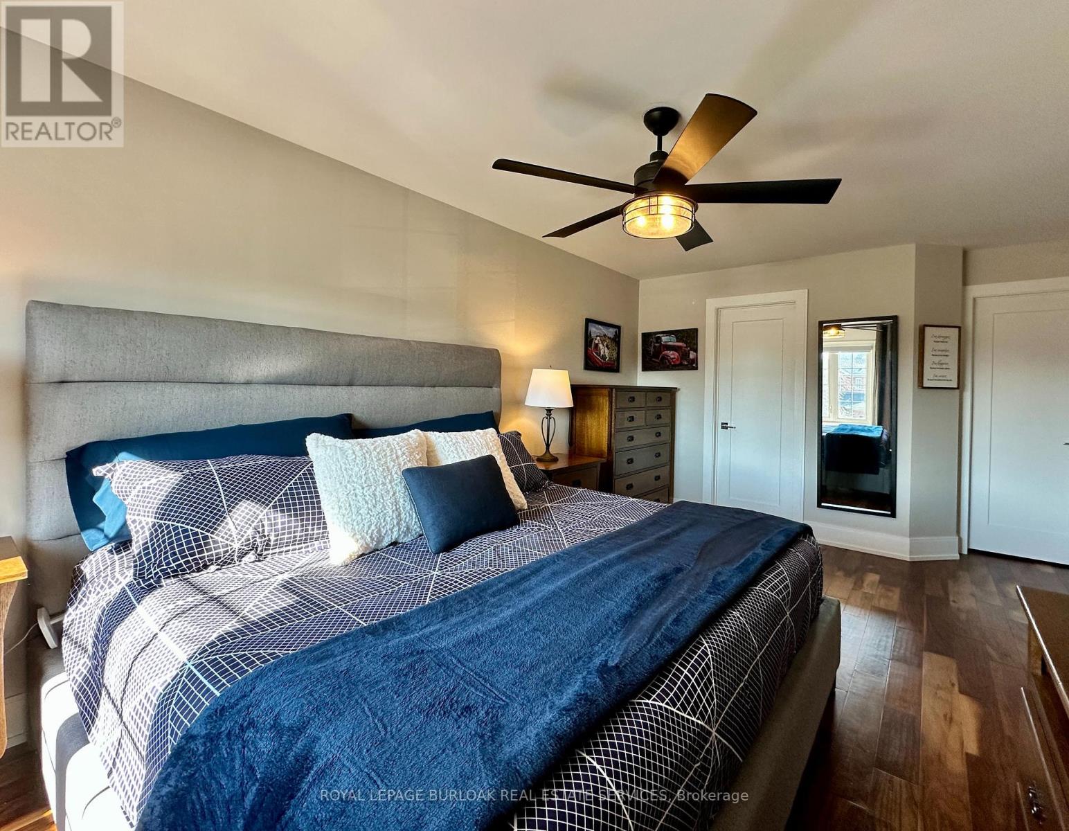 1078 Augustus Drive, Burlington, Ontario  L7S 2L1 - Photo 24 - W12981584